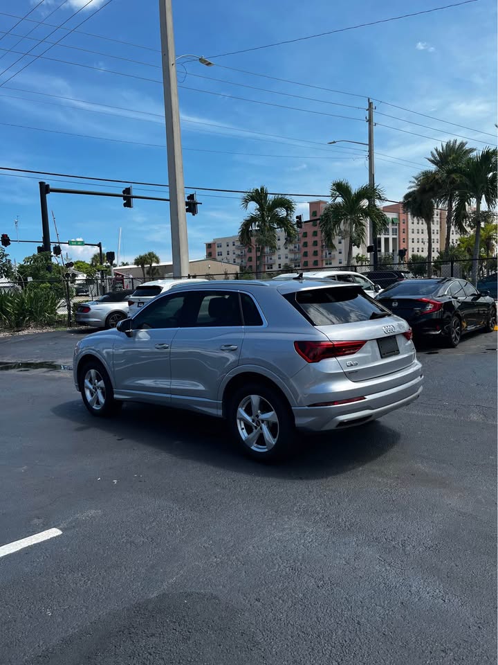 2021 Audi Q3 — photo 5