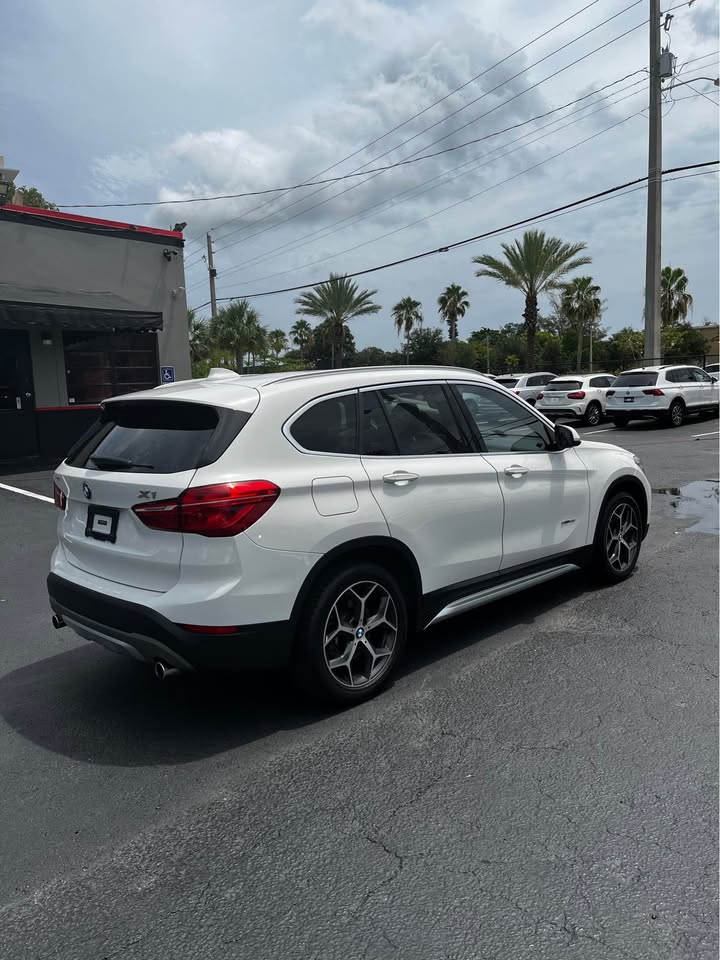 2018 BMW X1 — photo 4