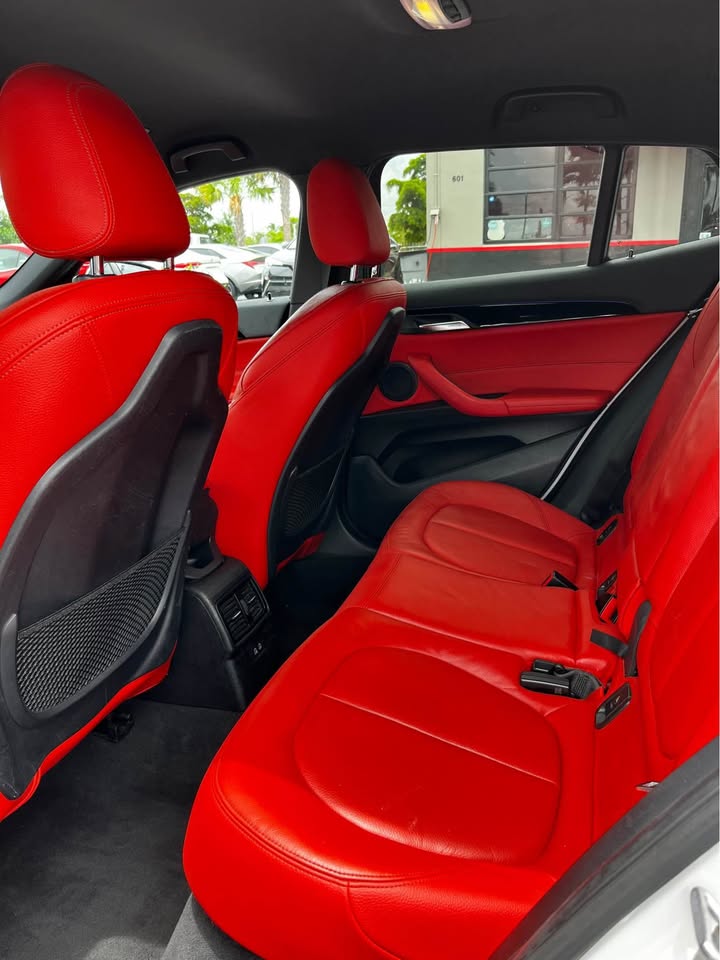 2018 BMW X2 — photo 12