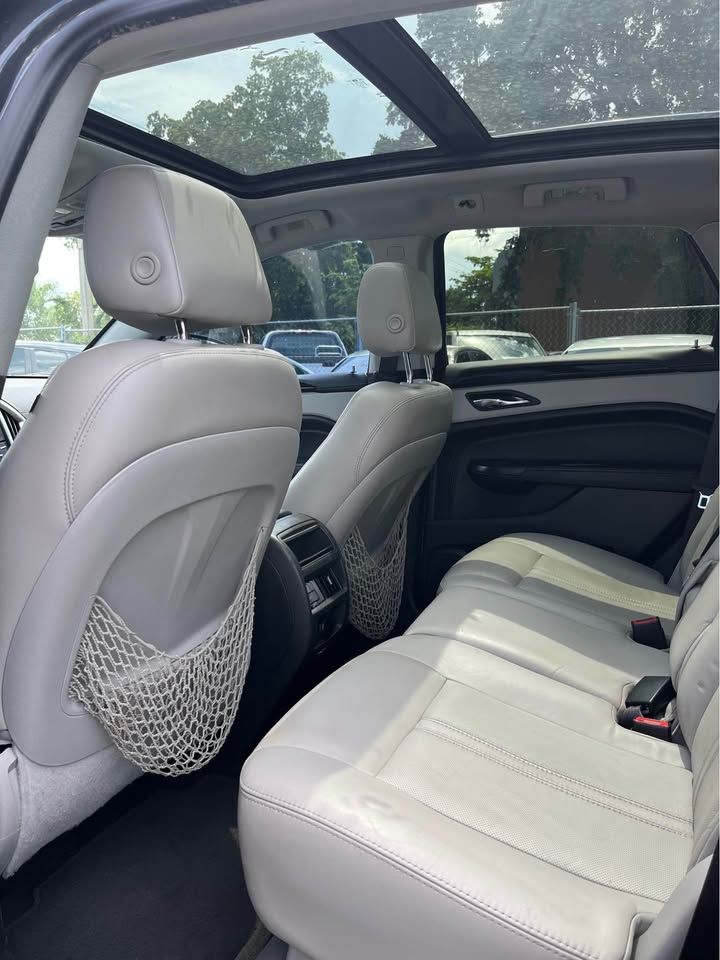 2015 Cadillac SRX — photo 9