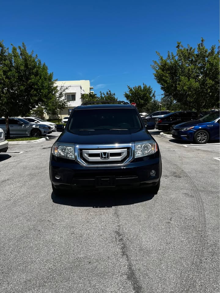 2011 Honda Pilot — photo 2