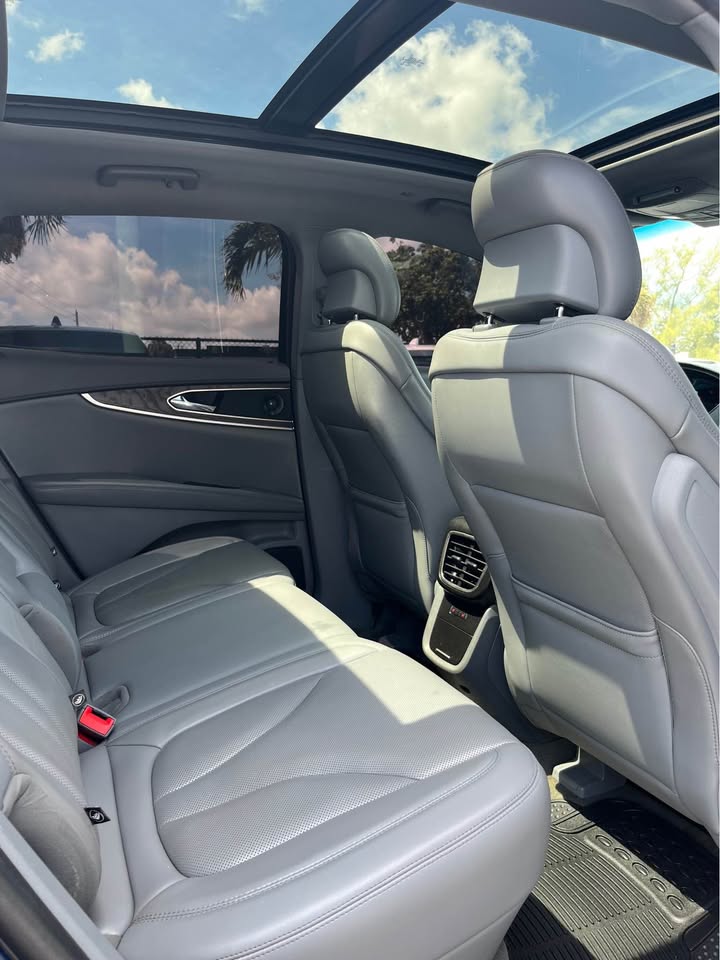 2019 Lincoln Nautilus — photo 9