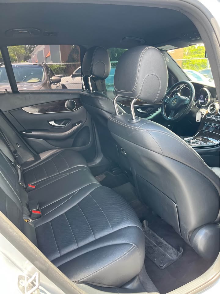 2017 Mercedes-Benz GLC 300 — photo 10